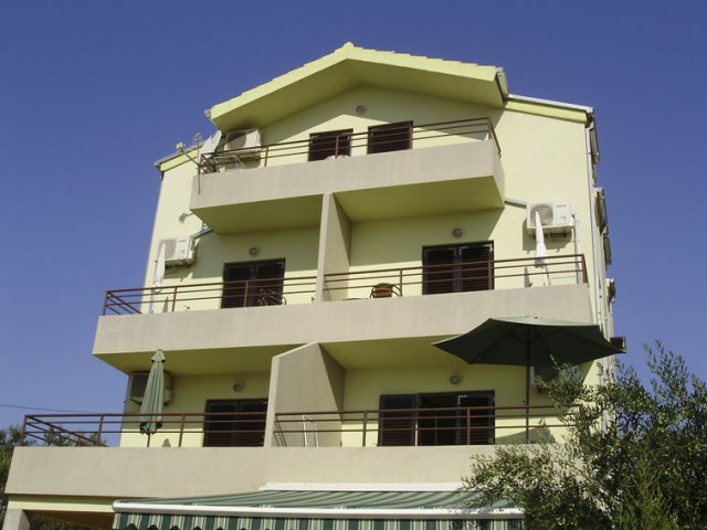Aniva apartmány - Okrug Gornji A1 (2+2)