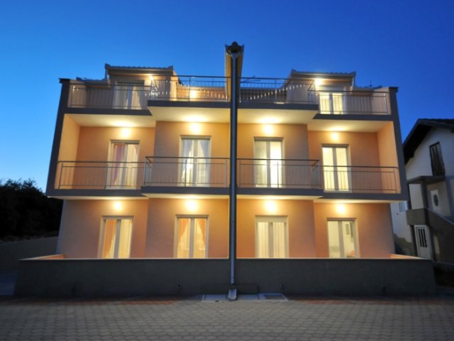 Apartments Neve- Marina near Trogir AP103 (2+1)
