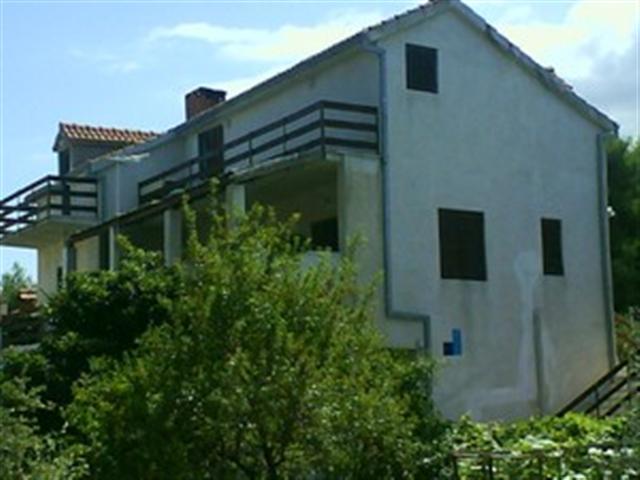 Apartments Čavala, Island Brac - Mirca  A2 (6+0)