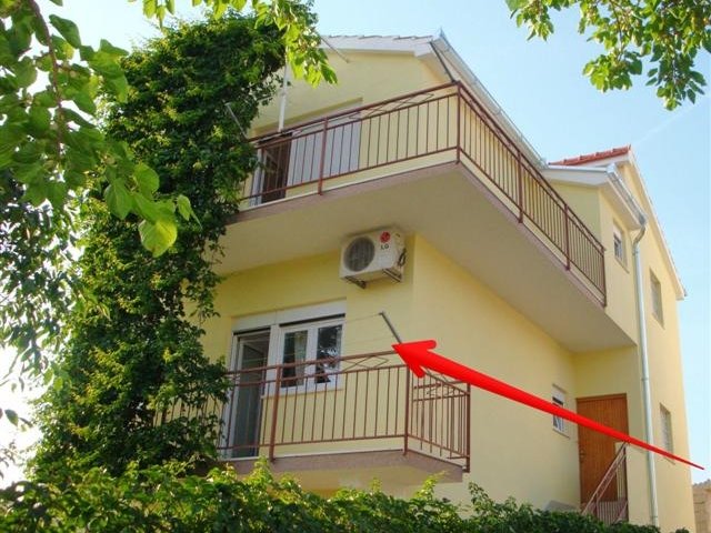 Apartments Borozan - Vinišće AP2 (4+0)