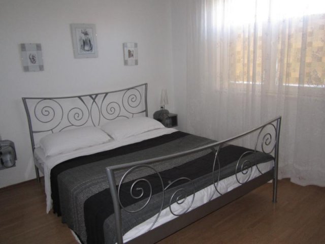 Apartment Maja - Okrug Gornji (4+2)