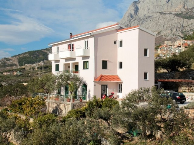 Apartmani Villa Petra - Makarska AP2 (6+2)